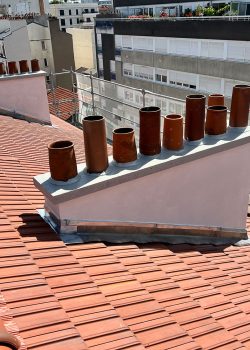 Réfection des enduits de cheminées sur toiture en tuiles - Clichy La Garenne